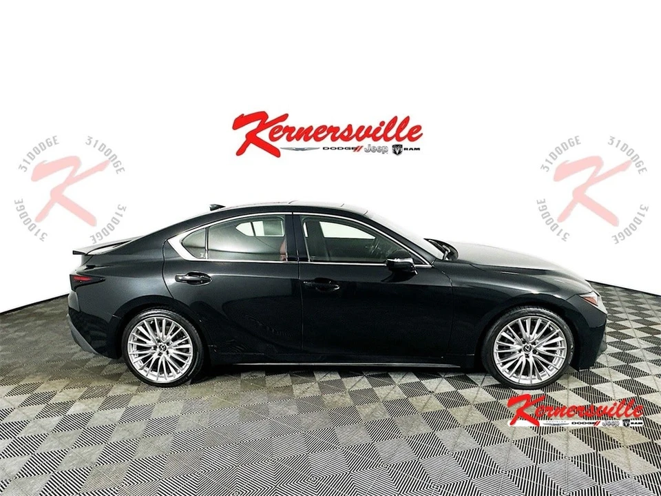 2022 Lexus IS 3rd Gen - Image 8 of 21