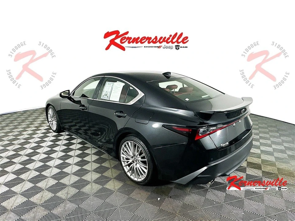2022 Lexus IS 3rd Gen - Image 5 of 21