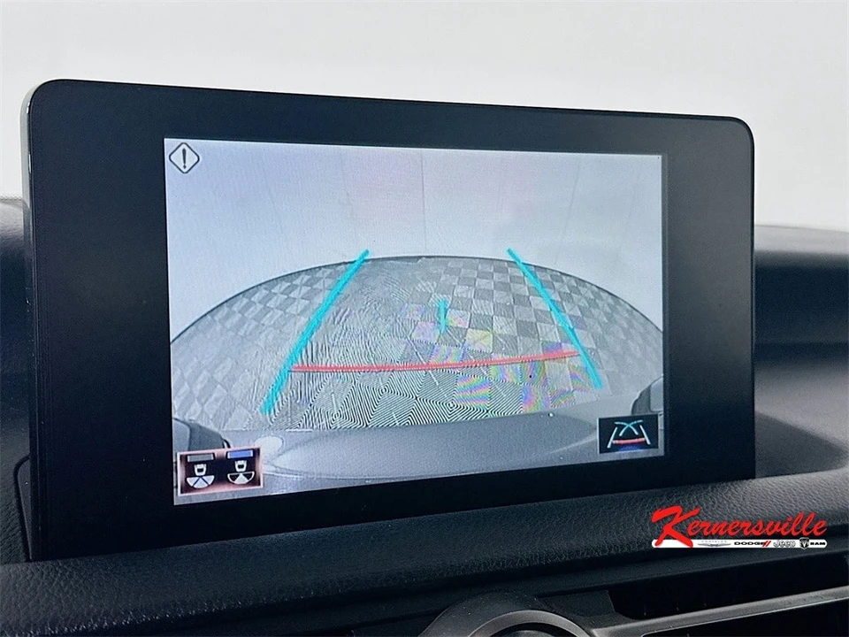 2022 Lexus IS 3rd Gen - Image 19 of 21