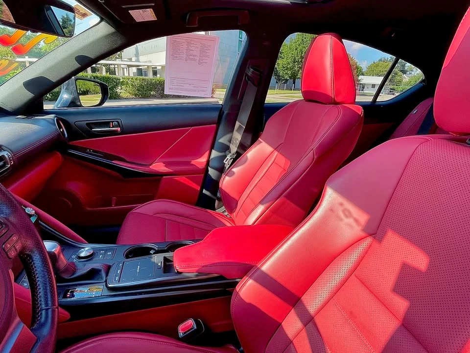 2022 Lexus IS 3rd Gen - Image 10 of 14