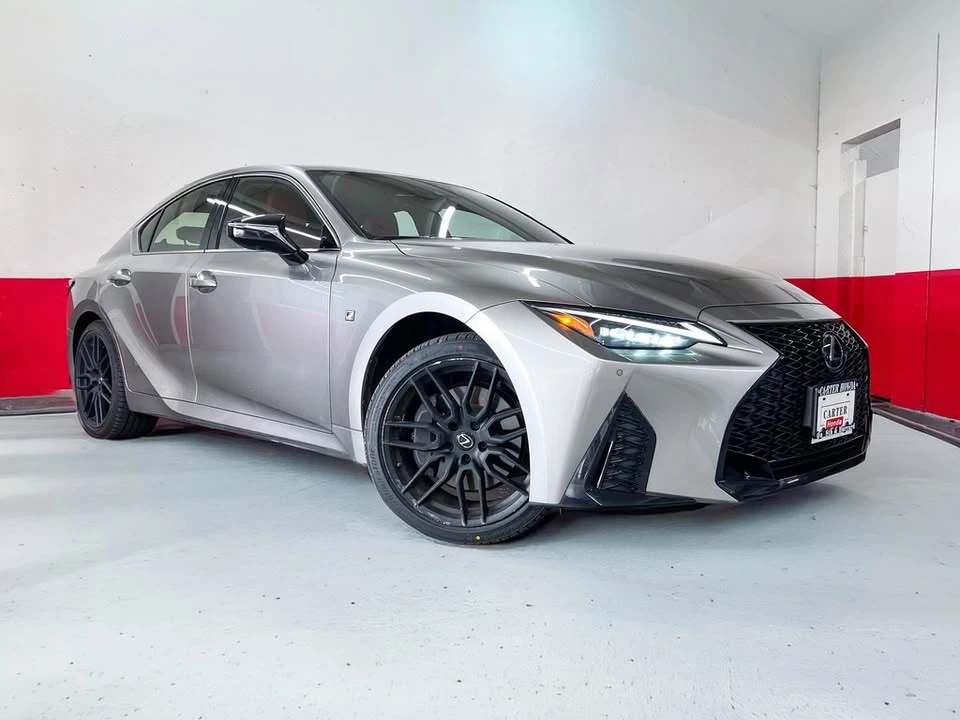 2022 Lexus IS 3rd Gen - Image 7 of 19