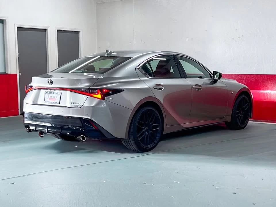 2022 Lexus IS 3rd Gen - Image 5 of 19