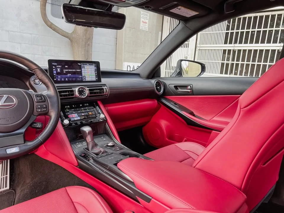 2022 Lexus IS 3rd Gen - Image 12 of 19