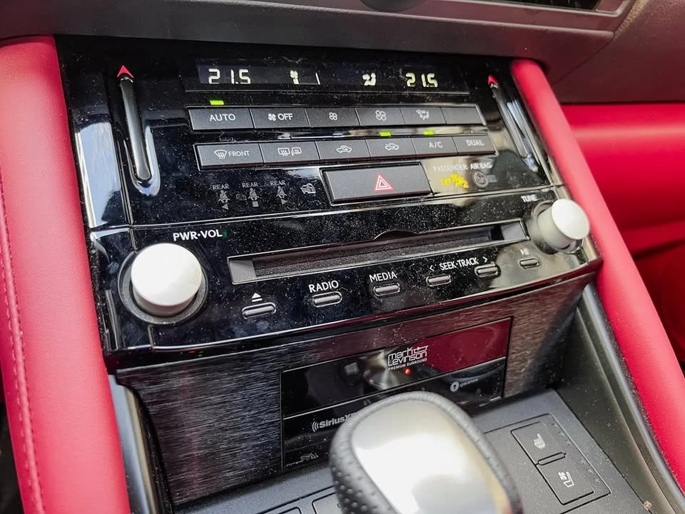 2022 Lexus IS 3rd Gen - Image 17 of 19
