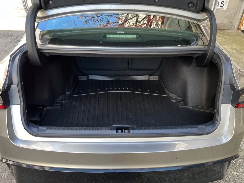 2022 Lexus IS 3rd Gen - Image 18 of 19