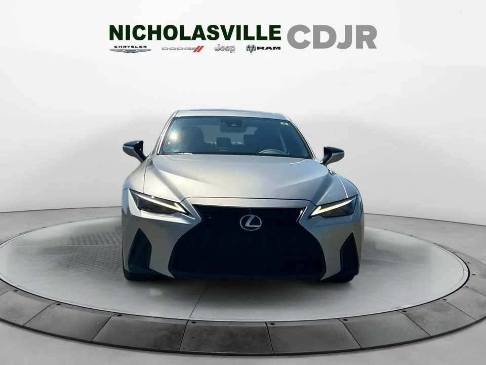 2022 Lexus IS 3rd Gen - Image 8 of 11