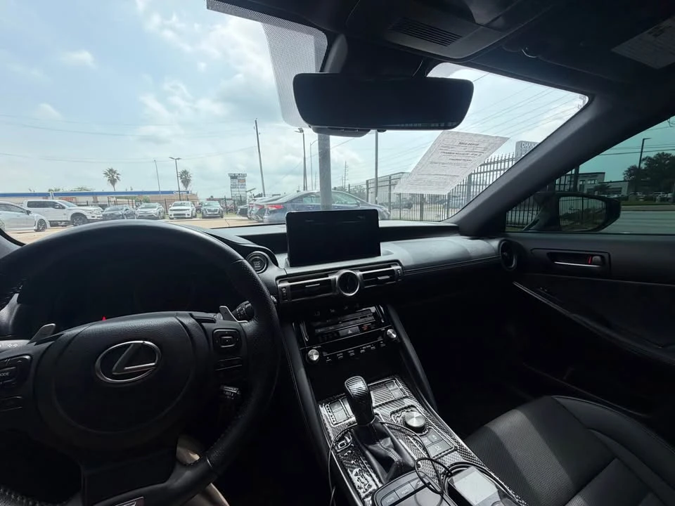 2022 Lexus IS 3rd Gen - Image 4 of 6