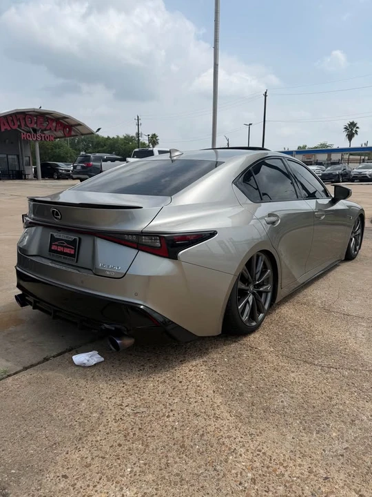 2022 Lexus IS 3rd Gen - Image 2 of 6