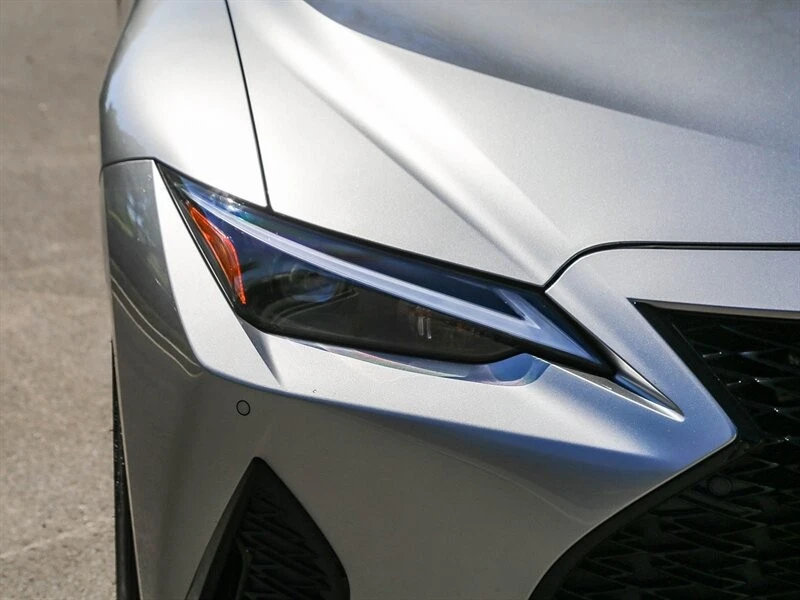 2022 Lexus IS 3rd Gen - Image 10 of 21