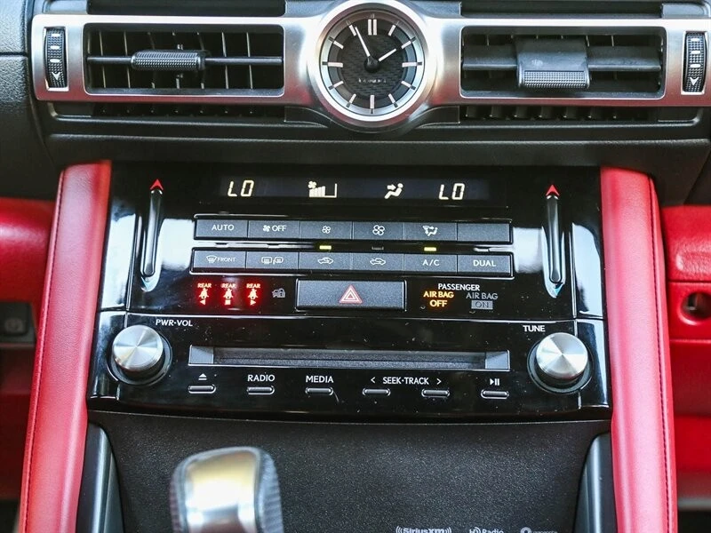 2022 Lexus IS 3rd Gen - Image 19 of 21
