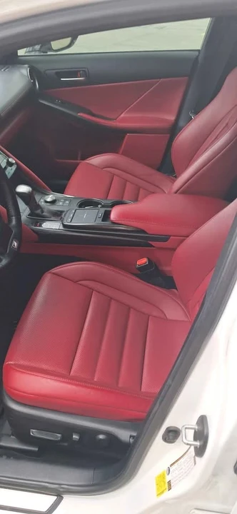 2022 Lexus IS 3rd Gen - Image 5 of 11