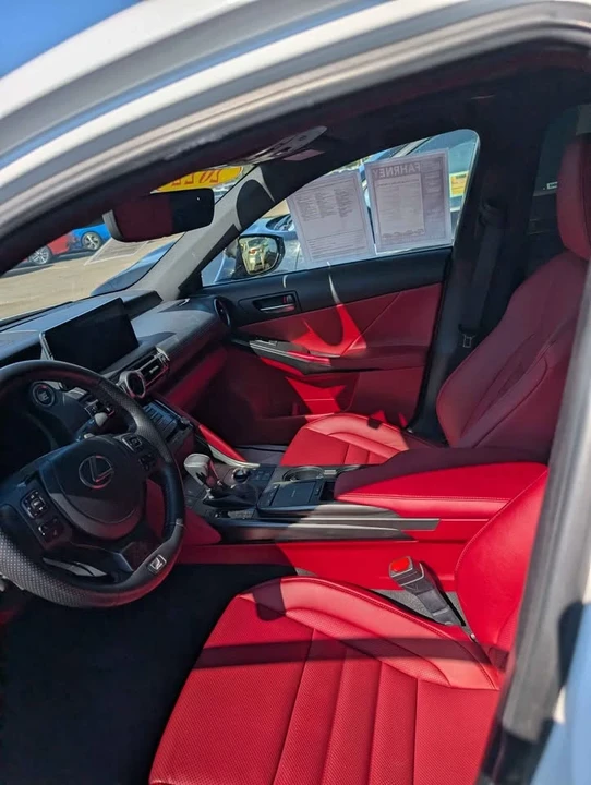 2022 Lexus IS 3rd Gen - Image 4 of 8