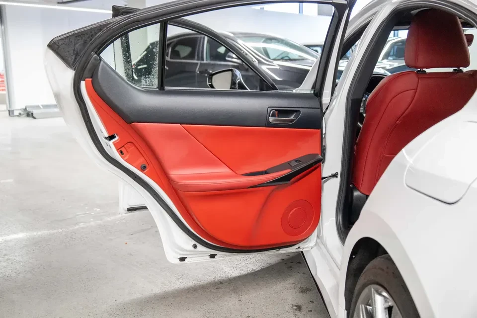 2022 Lexus IS 3rd Gen - Image 17 of 19