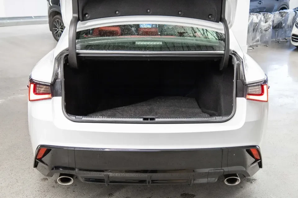 2022 Lexus IS 3rd Gen - Image 19 of 19