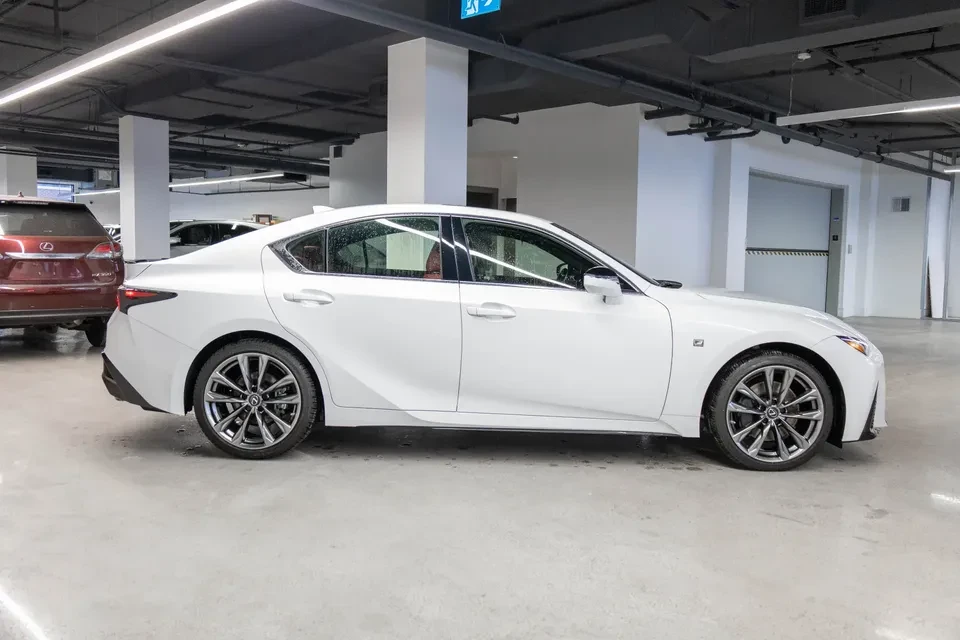 2022 Lexus IS 3rd Gen - Image 7 of 19