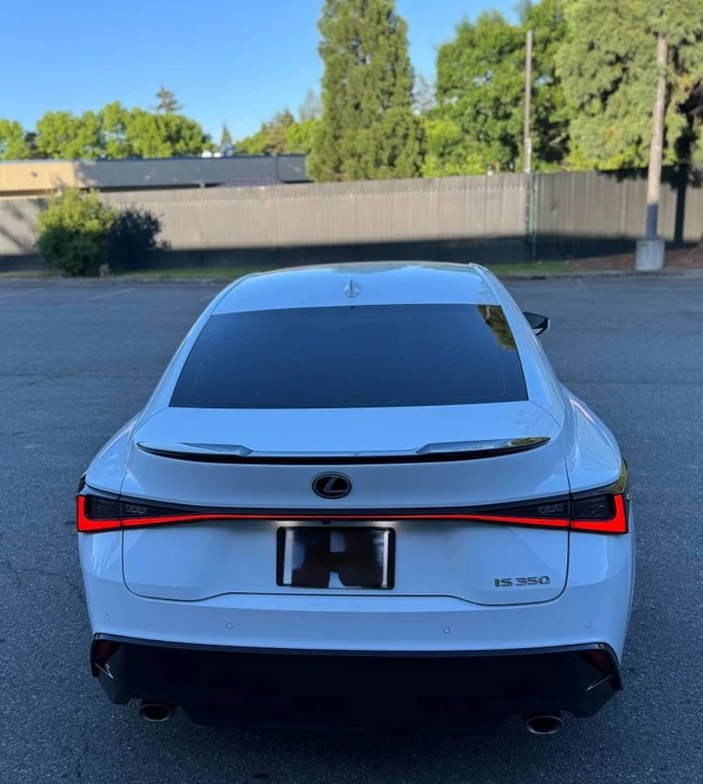 2022 Lexus IS 3rd Gen - Image 5 of 7