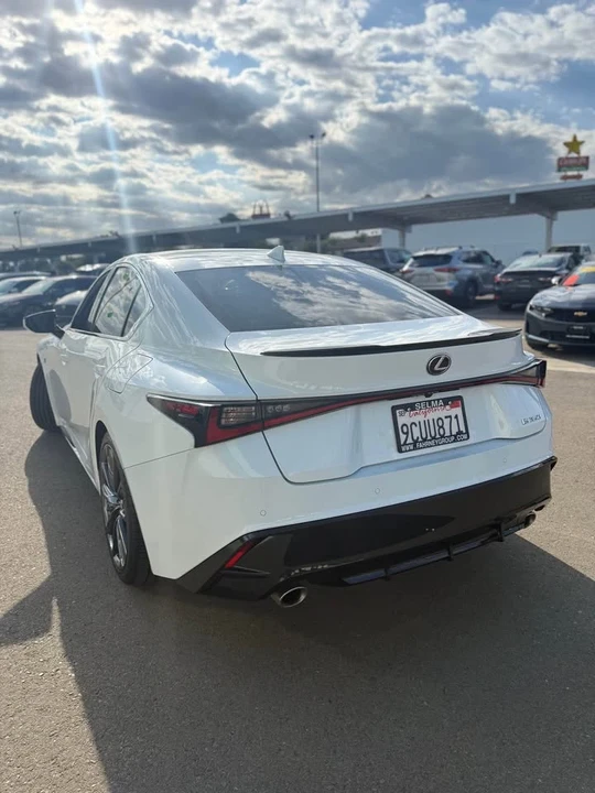 2022 Lexus IS 3rd Gen - Image 4 of 8