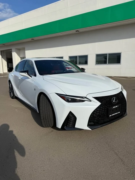 2022 Lexus IS 3rd Gen - Image 2 of 8
