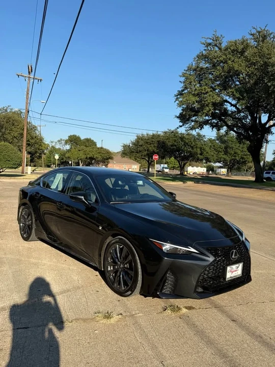 2022 Lexus IS 3rd Gen - Image 2 of 5