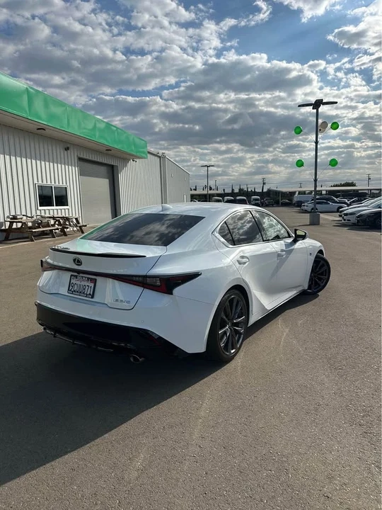 2022 Lexus IS 3rd Gen - Image 4 of 12