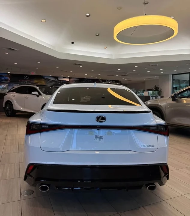 2022 Lexus IS 3rd Gen - Image 4 of 4