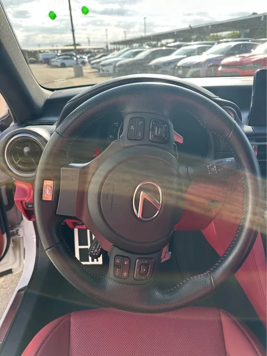 2022 Lexus IS 3rd Gen - Image 9 of 12