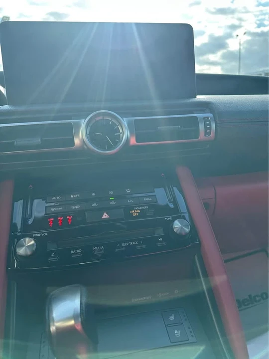 2022 Lexus IS 3rd Gen - Image 10 of 12