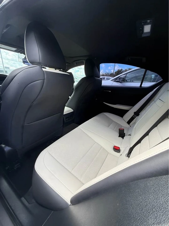 2022 Lexus IS 3rd Gen - Image 10 of 11