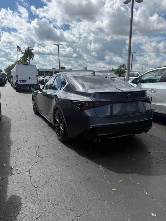 2022 Lexus IS 3rd Gen - Image 6 of 11