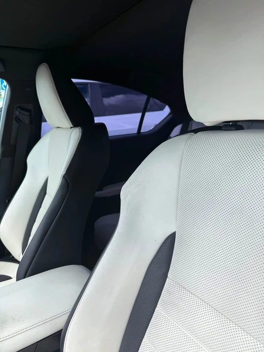 2022 Lexus IS 3rd Gen - Image 9 of 11