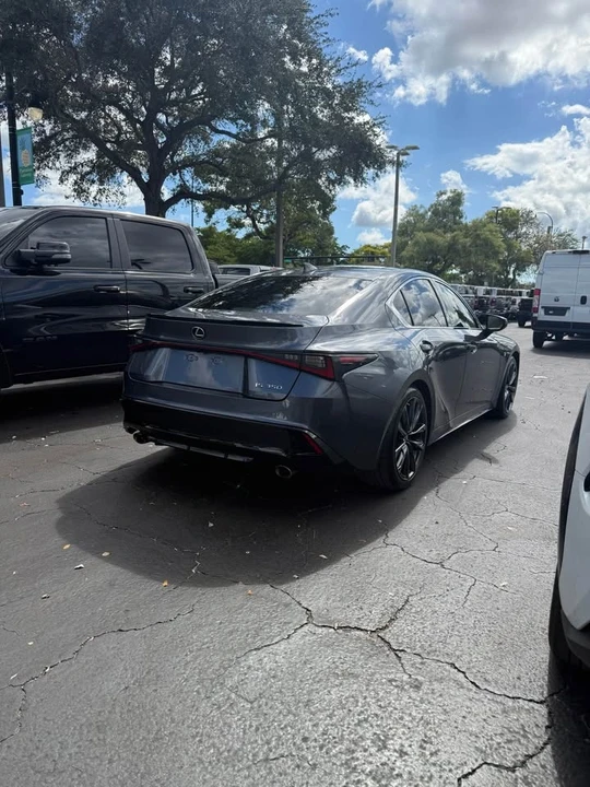 2022 Lexus IS 3rd Gen - Image 4 of 11