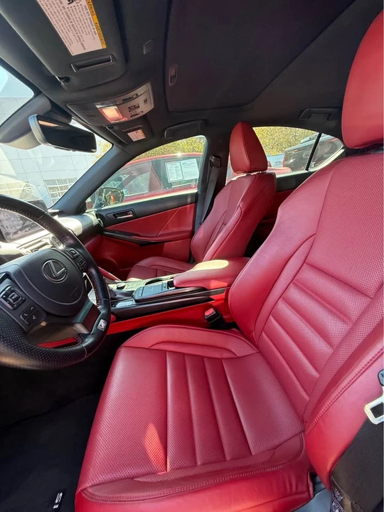 2022 Lexus IS 3rd Gen - Image 9 of 10