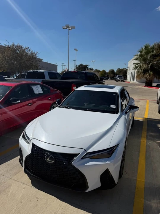 2022 Lexus IS 3rd Gen - Image 2 of 10