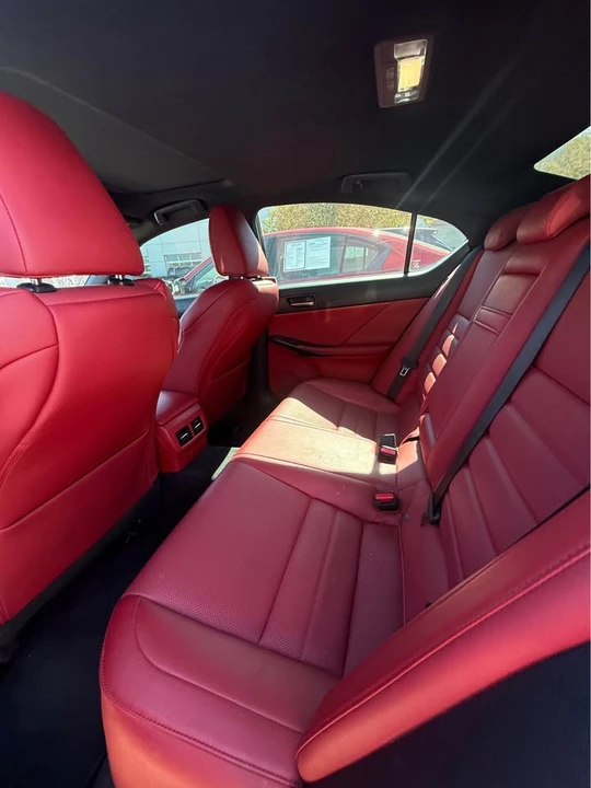 2022 Lexus IS 3rd Gen - Image 7 of 10