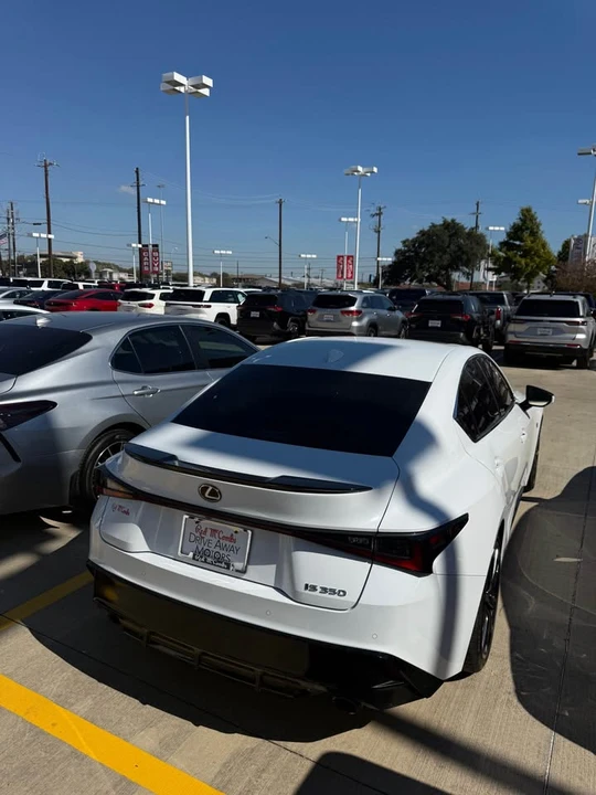 2022 Lexus IS 3rd Gen - Image 4 of 10