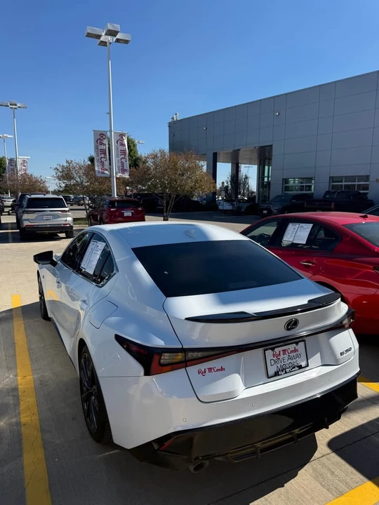 2022 Lexus IS 3rd Gen - Image 6 of 10