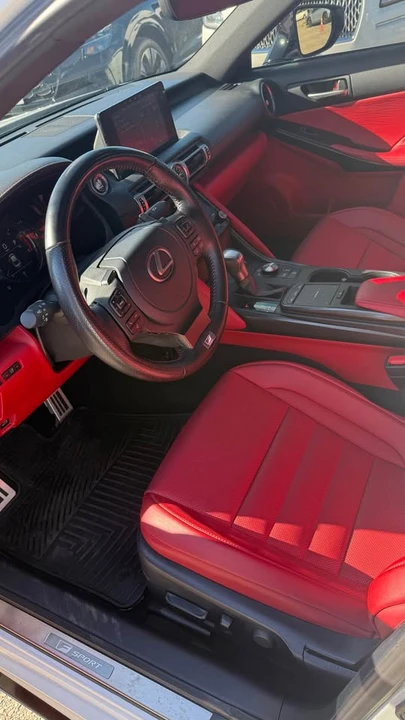 2022 Lexus IS 3rd Gen - Image 4 of 6