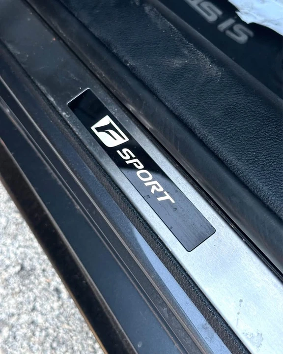 2022 Lexus IS 3rd Gen - Image 7 of 10