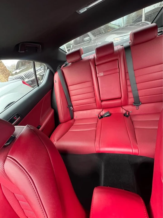 2022 Lexus IS 3rd Gen - Image 11 of 12