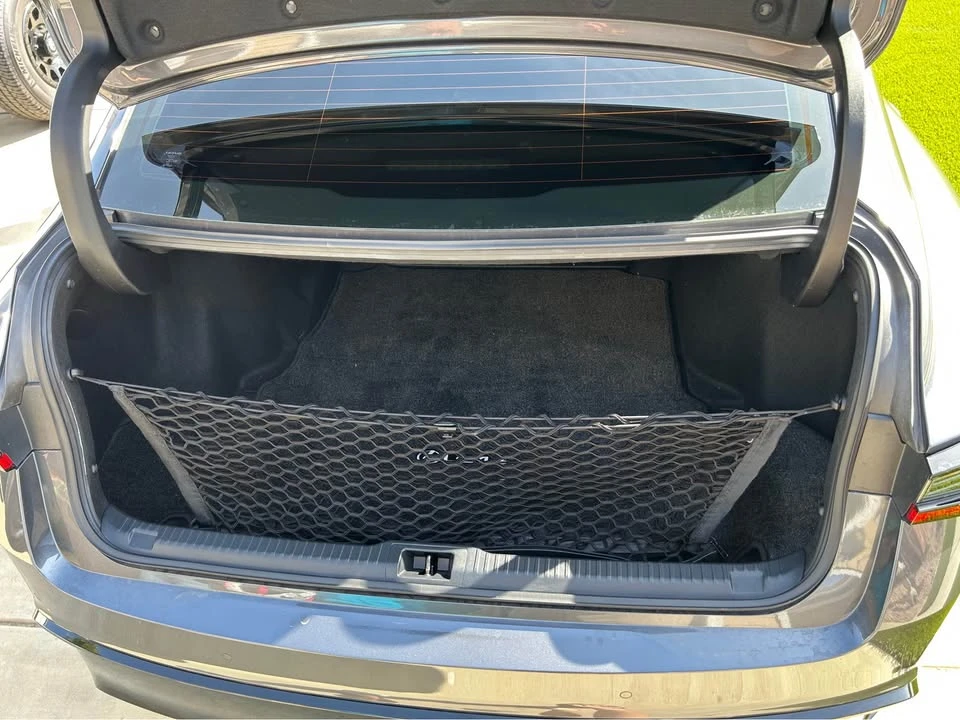2022 Lexus IS 3rd Gen - Image 8 of 10