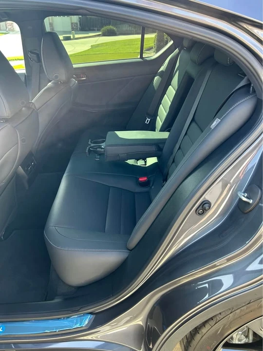 2022 Lexus IS 3rd Gen - Image 7 of 10