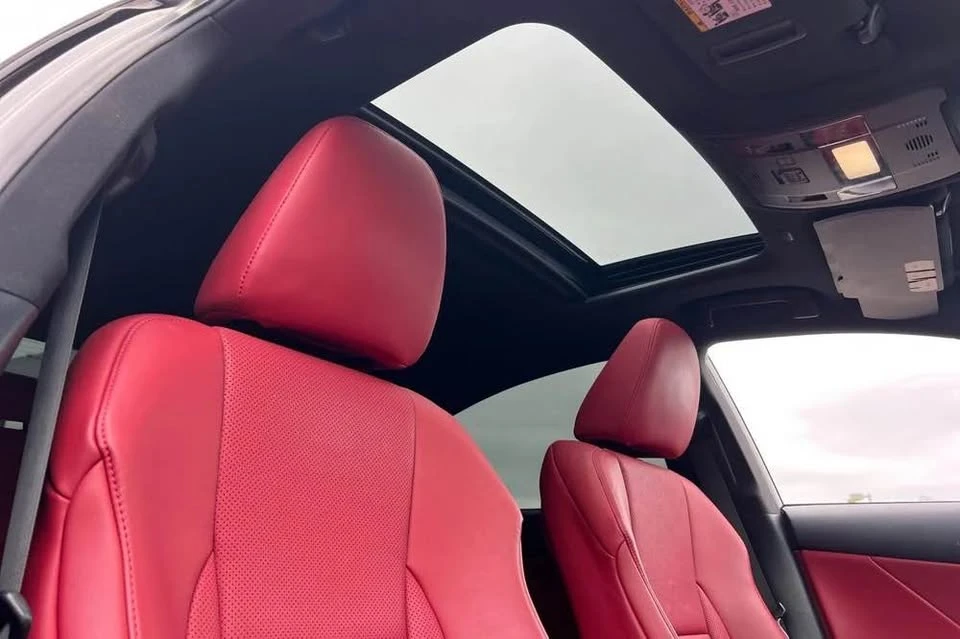 2022 Lexus IS 3rd Gen - Image 10 of 10
