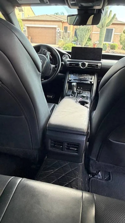 2022 Lexus IS 3rd Gen - Image 6 of 9