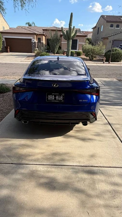 2022 Lexus IS 3rd Gen - Image 7 of 9