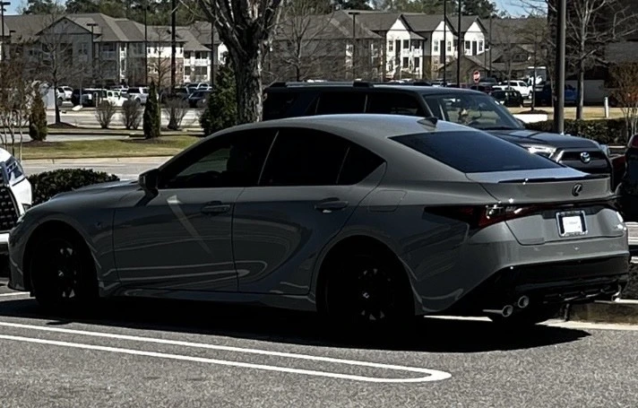 2022 Lexus IS 3rd Gen - Image 14 of 21