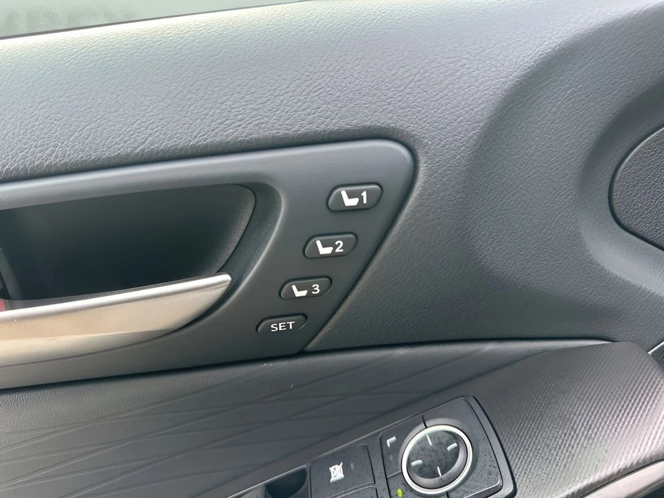 2022 Lexus IS 3rd Gen - Image 11 of 12