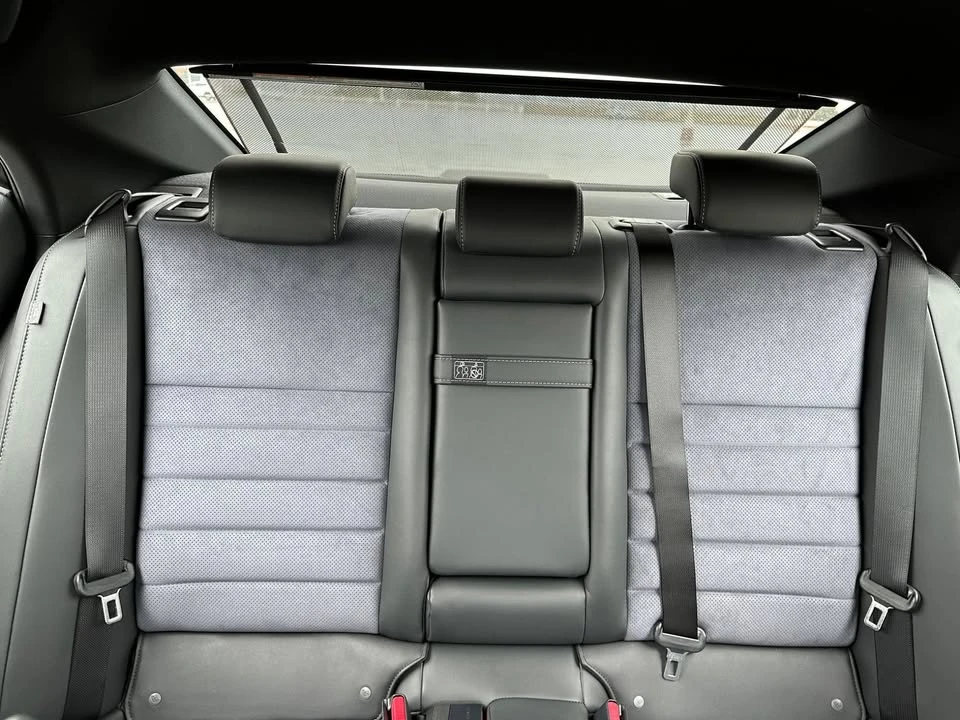 2022 Lexus IS 3rd Gen - Image 6 of 10