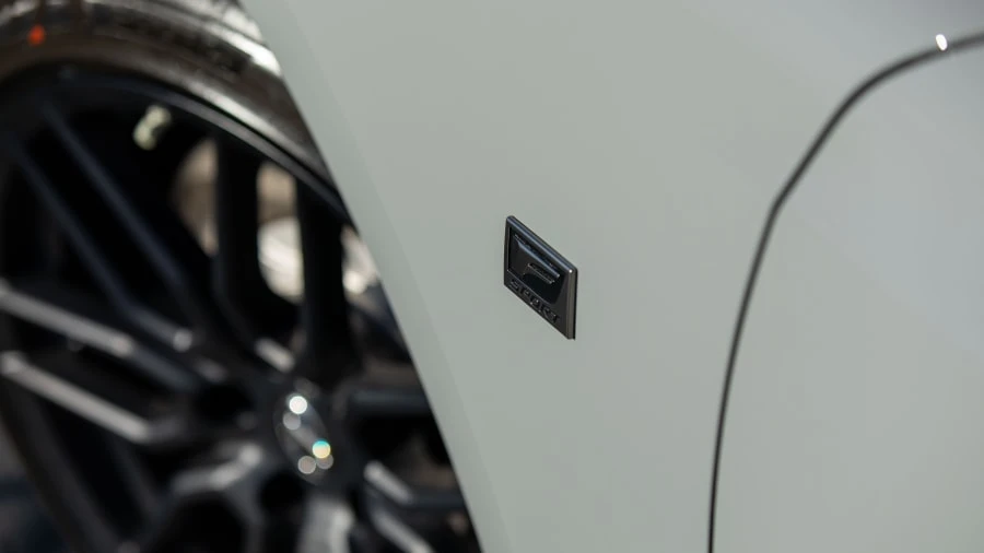 2022 Lexus IS 3rd Gen - Image 11 of 28