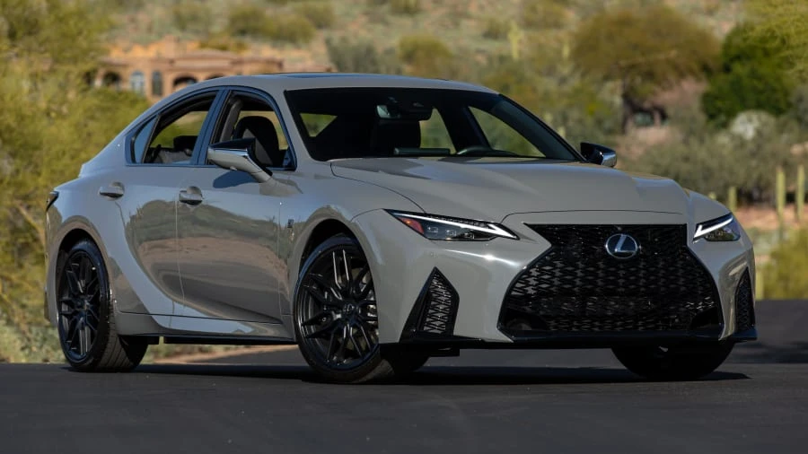 2022 Lexus IS 3rd Gen - Image 12 of 28