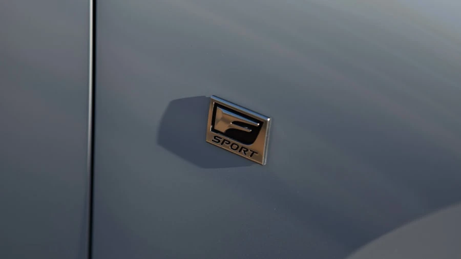 2022 Lexus IS 3rd Gen - Image 20 of 28